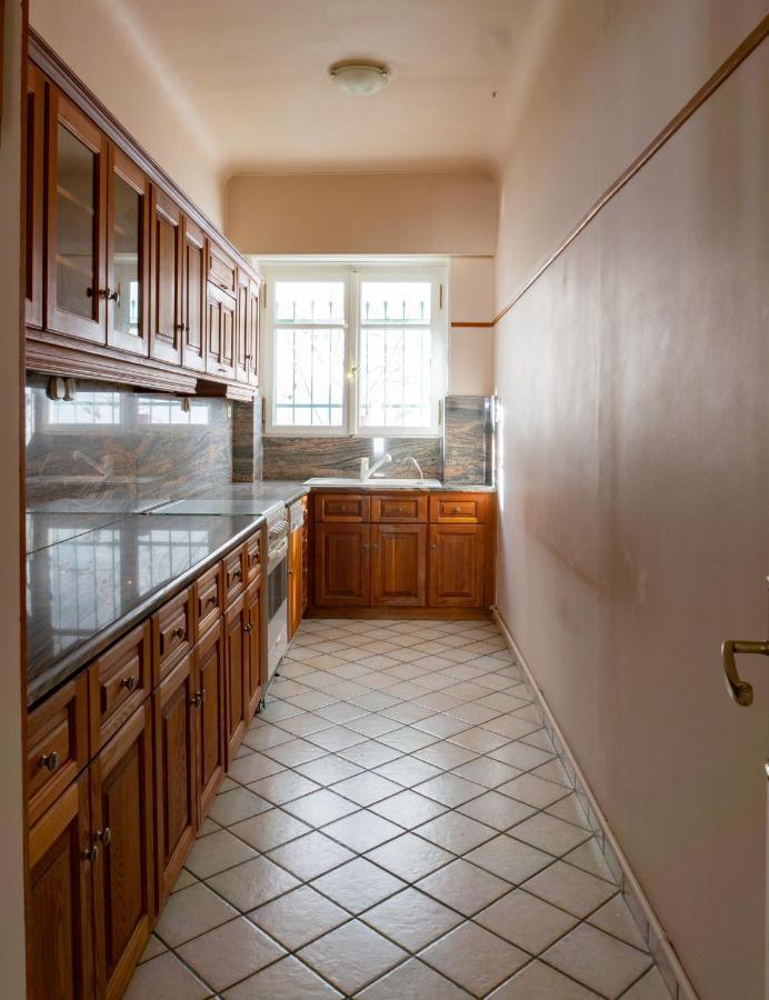 Hadrians Den In Heart Of Plaka By Jj Hospitality Apartment เอเธนส์ ภายนอก รูปภาพ