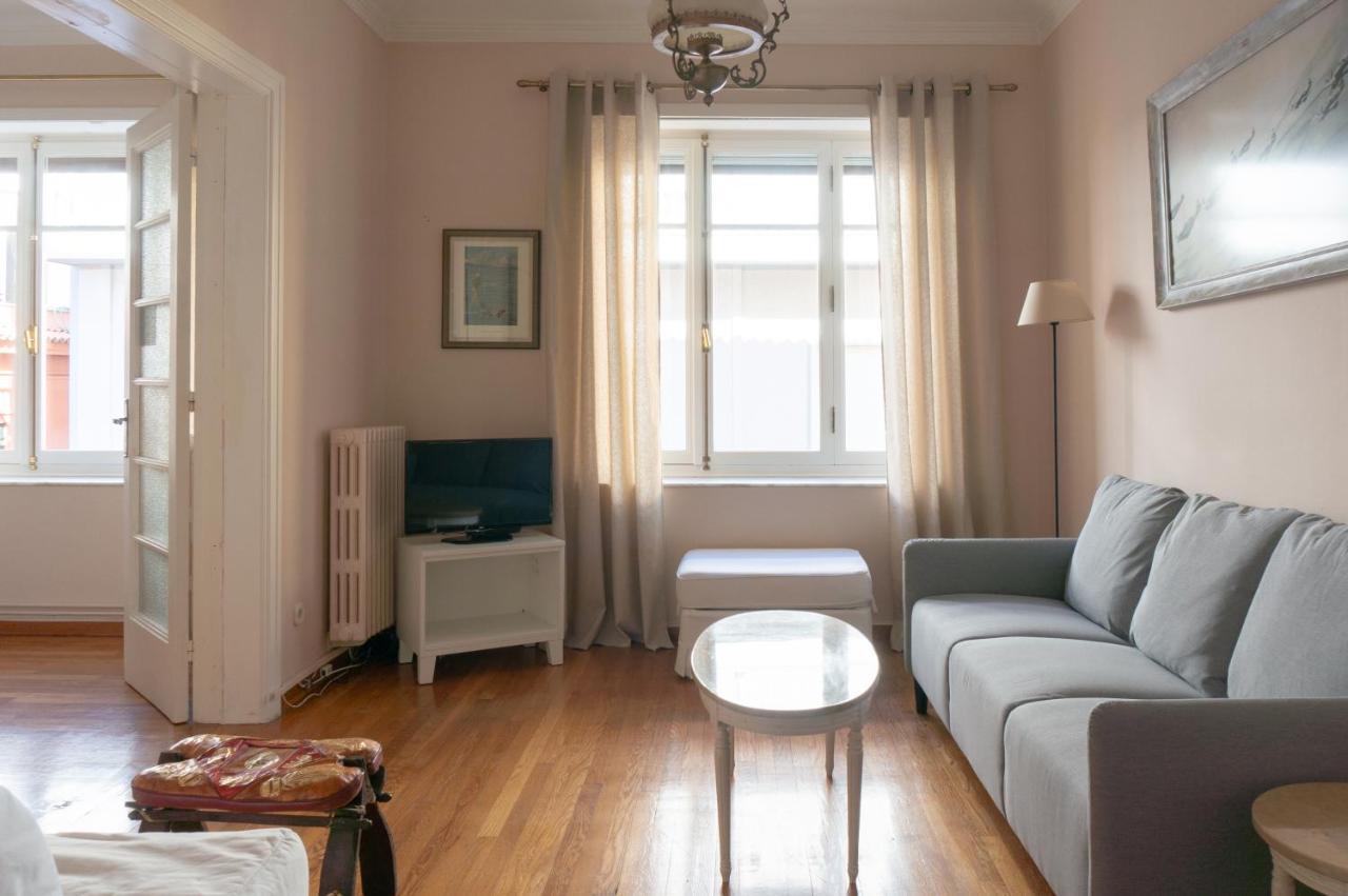 Hadrians Den In Heart Of Plaka By Jj Hospitality Apartment เอเธนส์ ภายนอก รูปภาพ