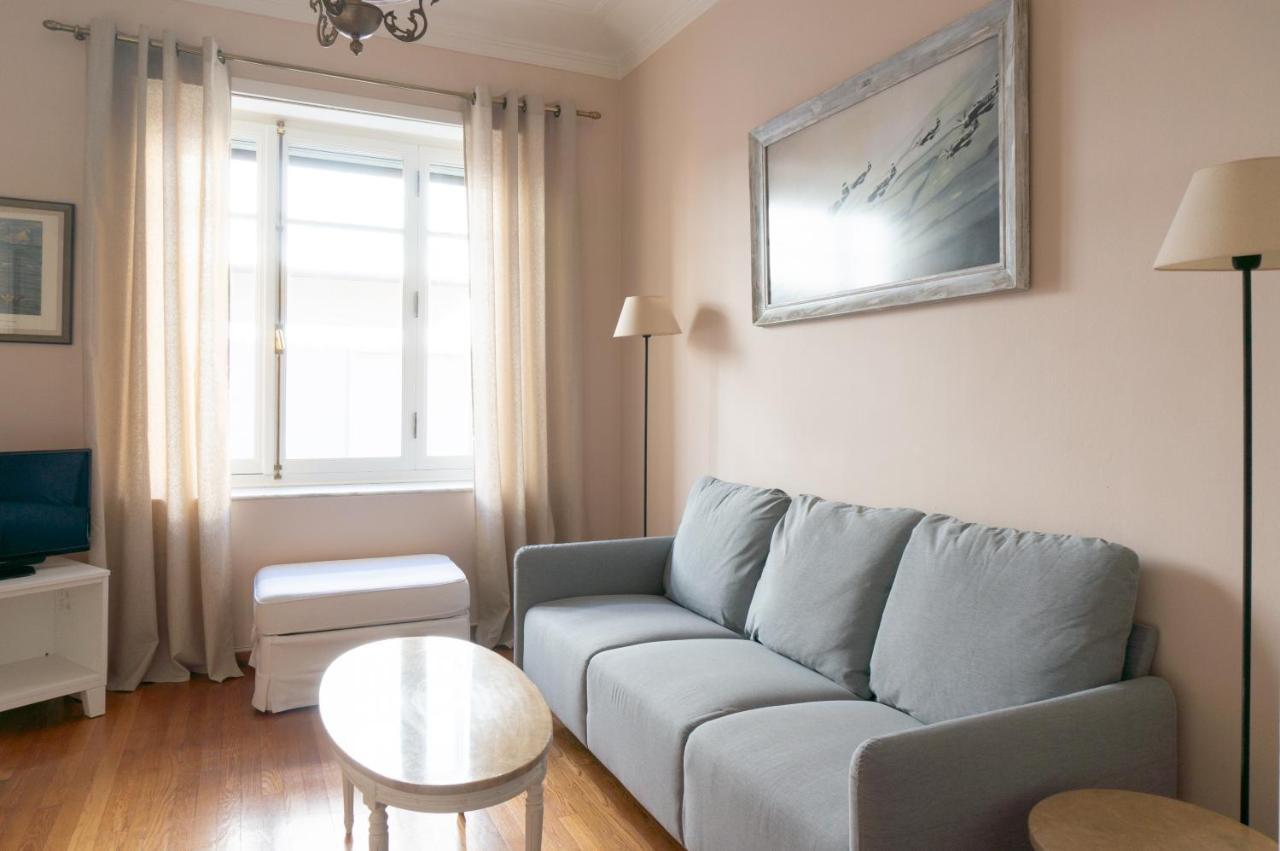 Hadrians Den In Heart Of Plaka By Jj Hospitality Apartment เอเธนส์ ภายนอก รูปภาพ