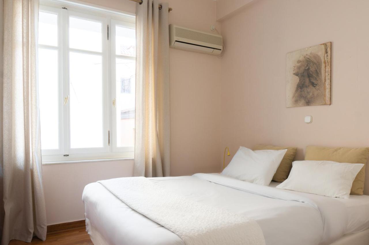 Hadrians Den In Heart Of Plaka By Jj Hospitality Apartment เอเธนส์ ภายนอก รูปภาพ